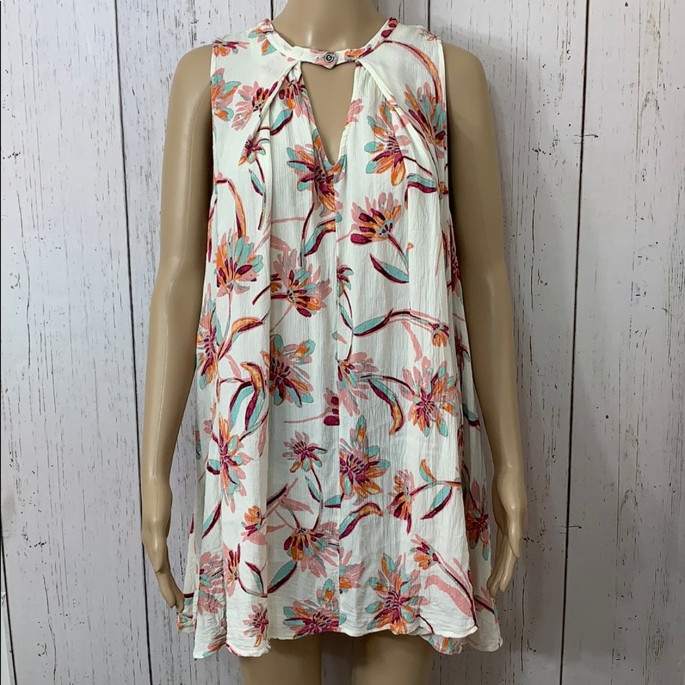 Audrey 3+1 Keyhole Swing Dress